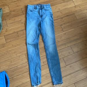 ultra high rise skinny jeans, size 0, hollister